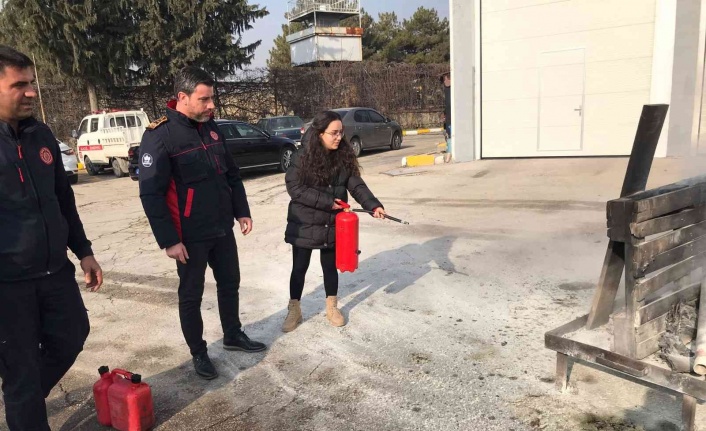 Elazığ’da üniversite öğrencilerine yönelik yangın eğitimi ve tatbikatı