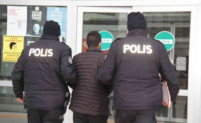 Elazığ’da oto teyp hırsızı yakalandı